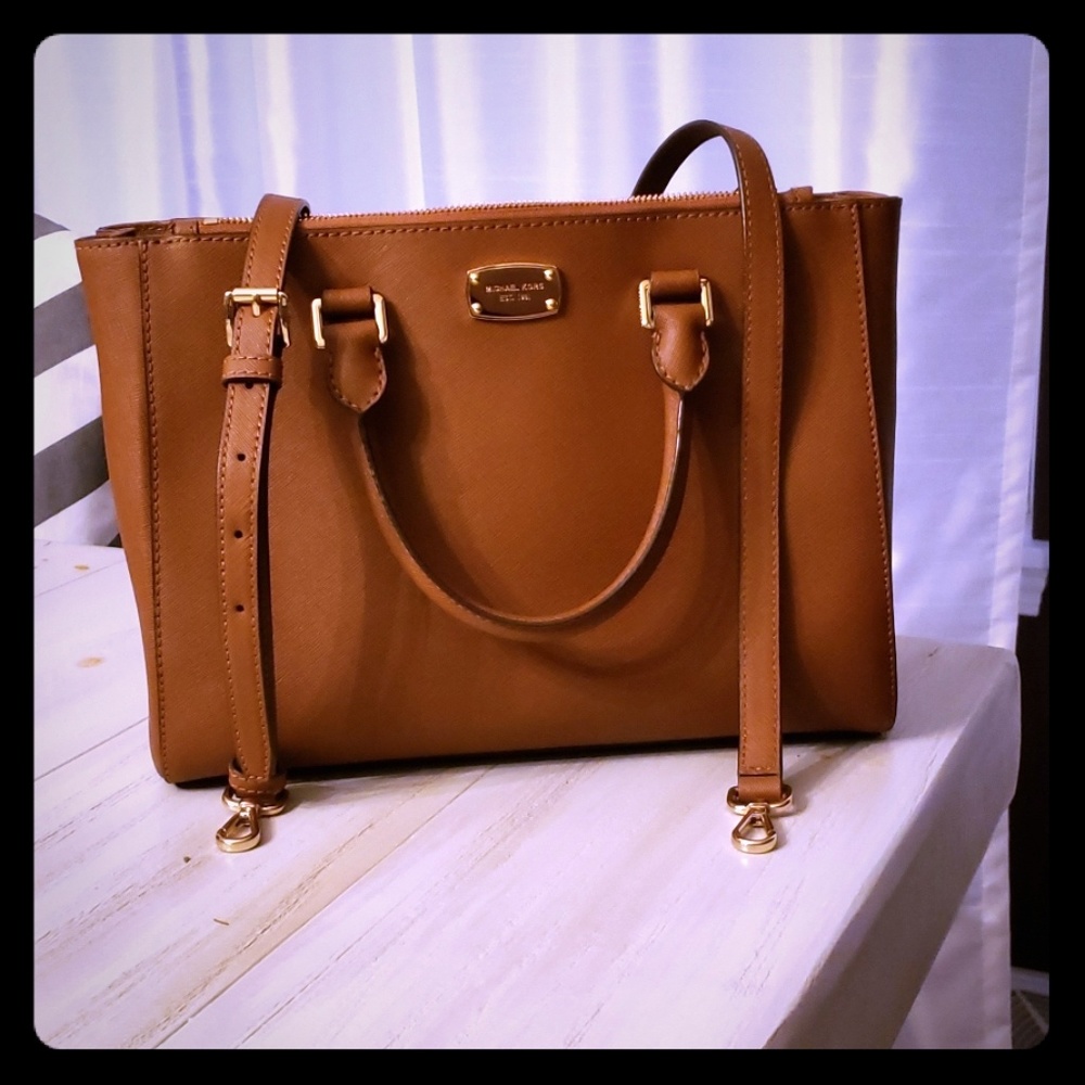 Michael Kors Purse/Satchell